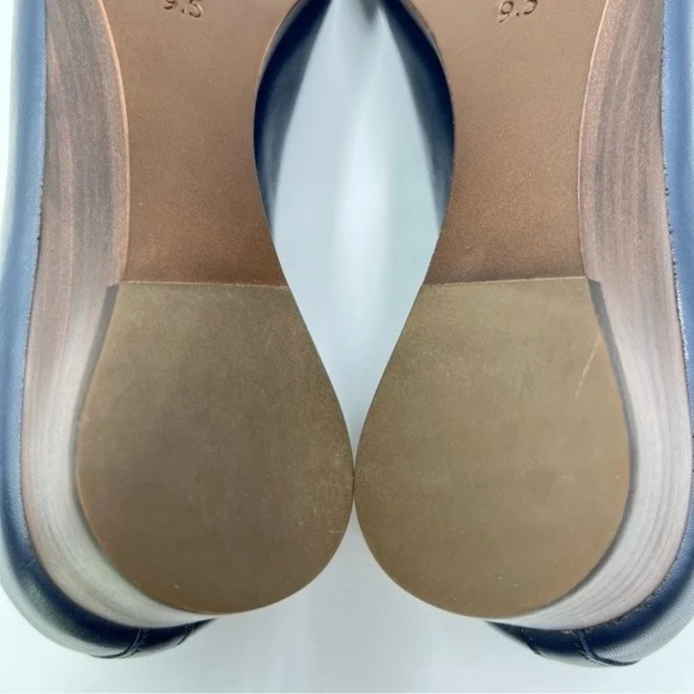 Taryn Rose Womens Size 9.5 Navy Dark Blue Leather Low Wedge Heels Pumps Shoes‎
